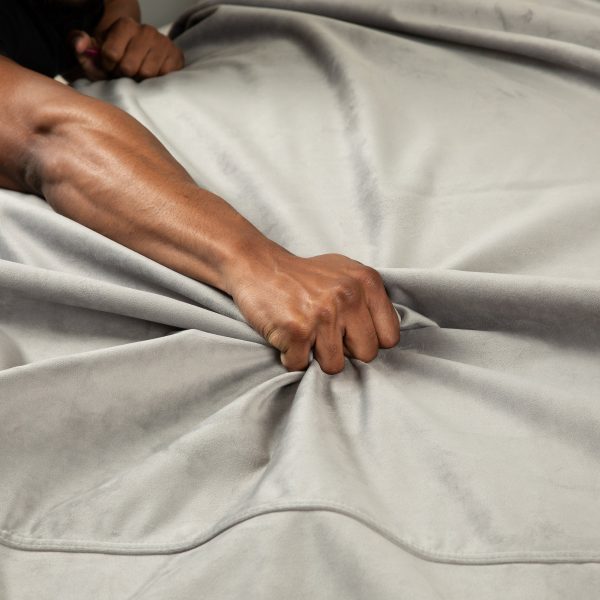 Facinator Throw Grey Microvelvet - Mini - Image 8