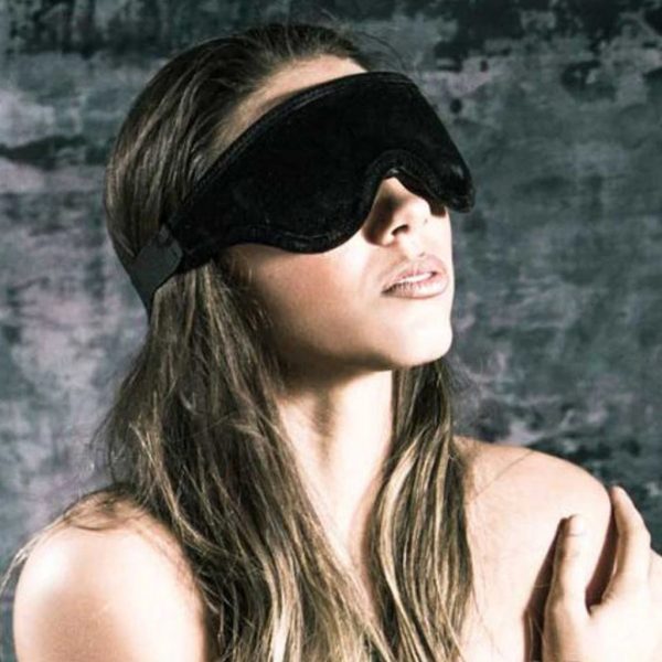 Black Label Loveblind Plush Blindfold Fluffy Red - Image 2